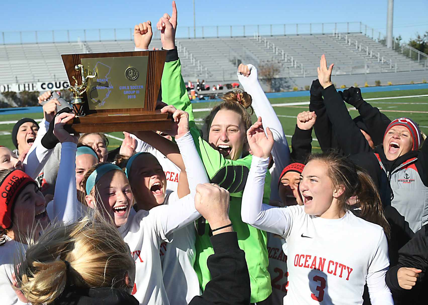 111719_spt_ocgirlssoccer00123686